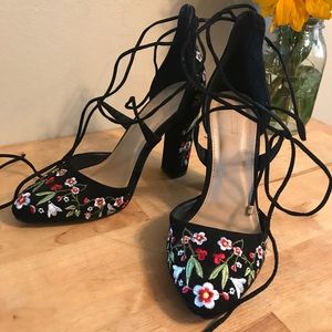 Forever 21 embroidered black lace up heel